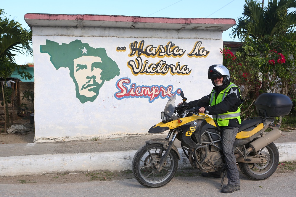 bmw f650 che guevara mural motorcycle tour cuba